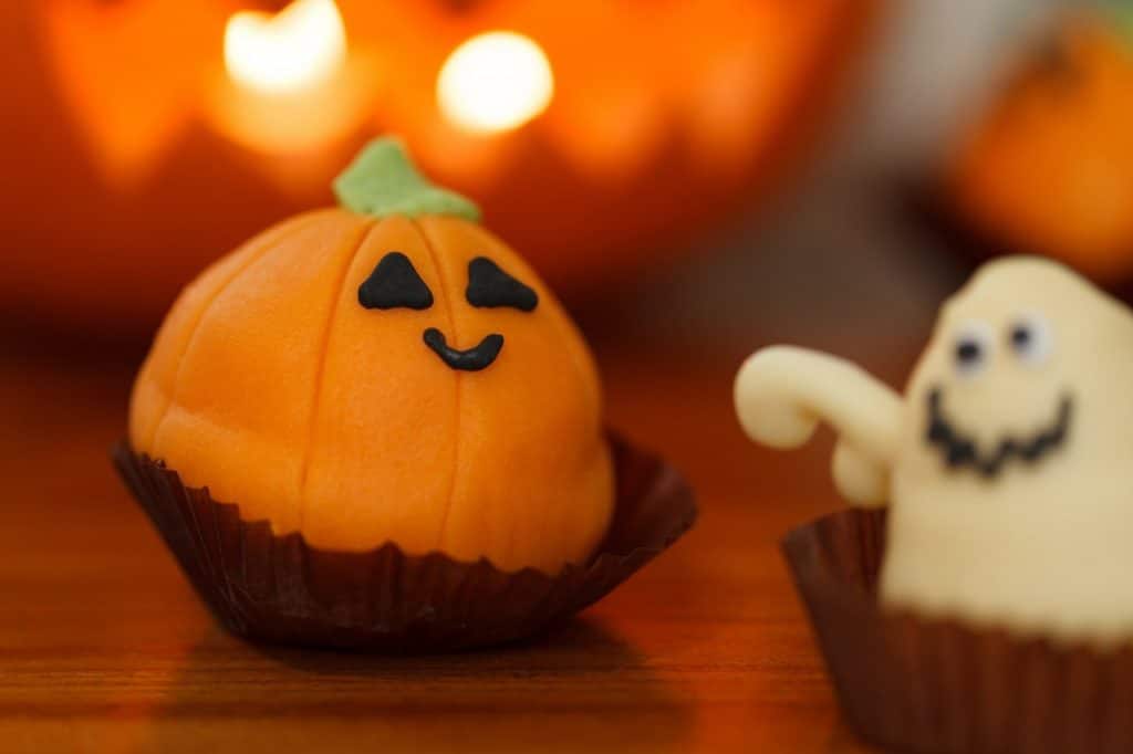 Tips for Healthy Smiles During Halloween | Dallas Dentist | Dallas Dental Wellness
